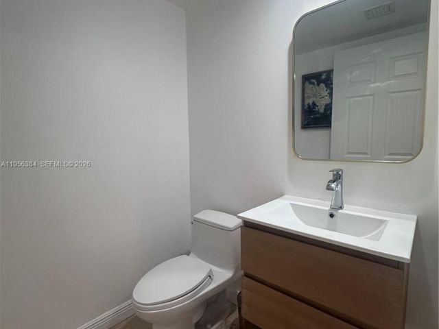 1-bedroom condo for rent in Hallandale Beach - 1755 E Hallandale Beach Blvd 304E - MondialRealty