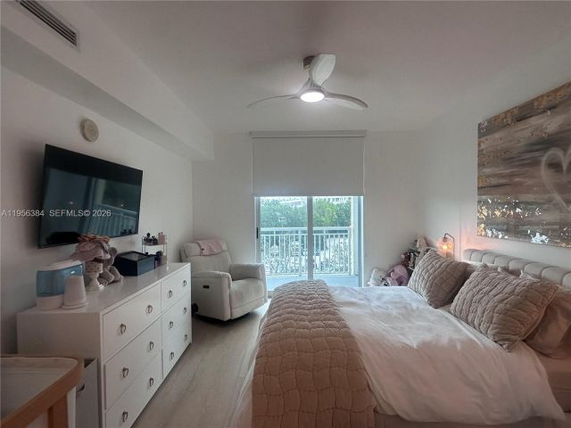 1-bedroom condo for rent in Hallandale Beach - 1755 E Hallandale Beach Blvd 304E - MondialRealty