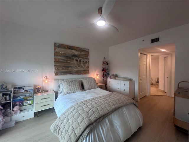 1-bedroom condo for rent in Hallandale Beach - 1755 E Hallandale Beach Blvd 304E - MondialRealty