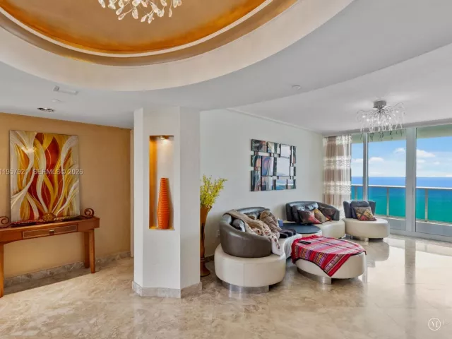 3-bedroom condo for rent in Sunny Isles Beach - 19111 Collins Ave 2503 - MondialRealty