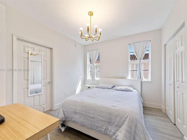 Home for rent at 2067 S Ocean Dr TH5 - photo 7329089