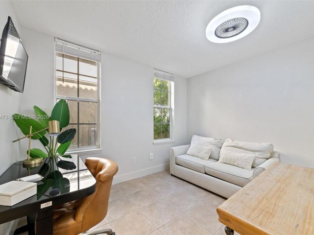 Home for rent at 2067 S Ocean Dr TH5 - photo 7329093