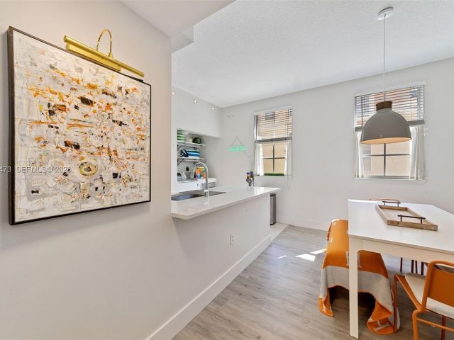 Home for rent at 2067 S Ocean Dr TH5 - photo 7329106