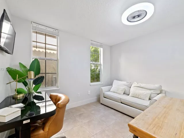 3-bedroom home for rent in Hallandale Beach - 2067 S Ocean Dr TH5 - MondialRealty