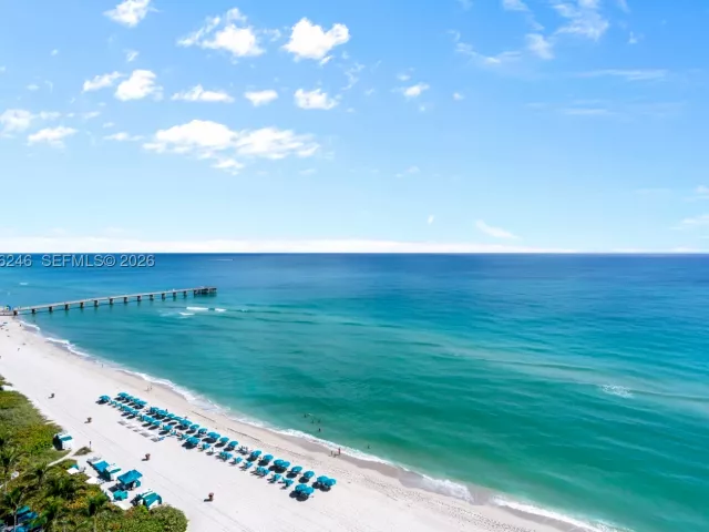 3-bedroom condo for sale in Sunny Isles Beach - 16275 Collins Ave 1501 - MondialRealty