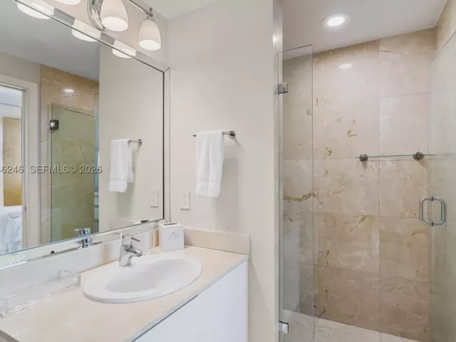 3-bedroom condo for sale in Sunny Isles Beach - 16275 Collins Ave 1501 - MondialRealty