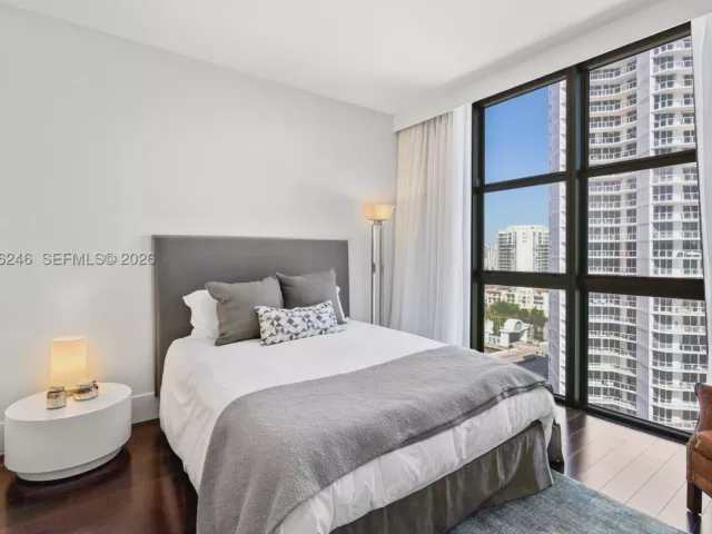 3-bedroom condo for sale in Sunny Isles Beach - 16275 Collins Ave 1501 - MondialRealty
