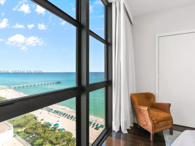 3-bedroom condo for sale in Sunny Isles Beach - 16275 Collins Ave 1501 - MondialRealty