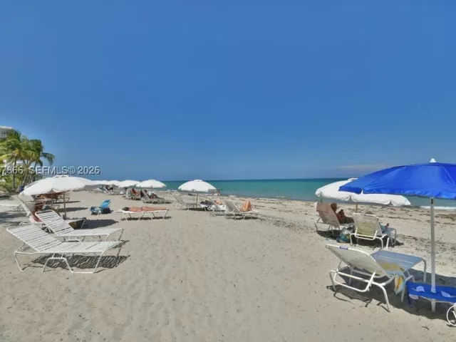 2-bedroom condo for rent in Hallandale Beach - 2080 S Ocean Dr 303 - MondialRealty