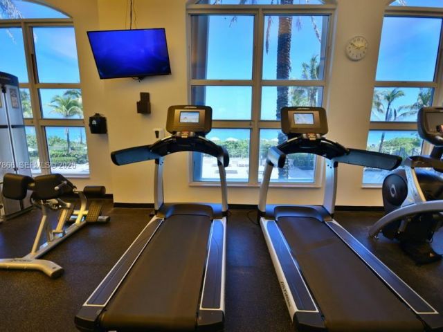 2-bedroom condo for rent in Hallandale Beach - 2080 S Ocean Dr 303 - MondialRealty