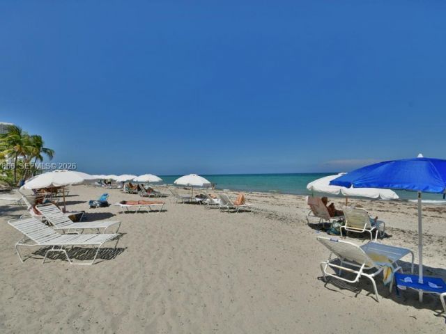 2-bedroom condo for rent in Hallandale Beach - 2080 S Ocean Dr 303 - MondialRealty