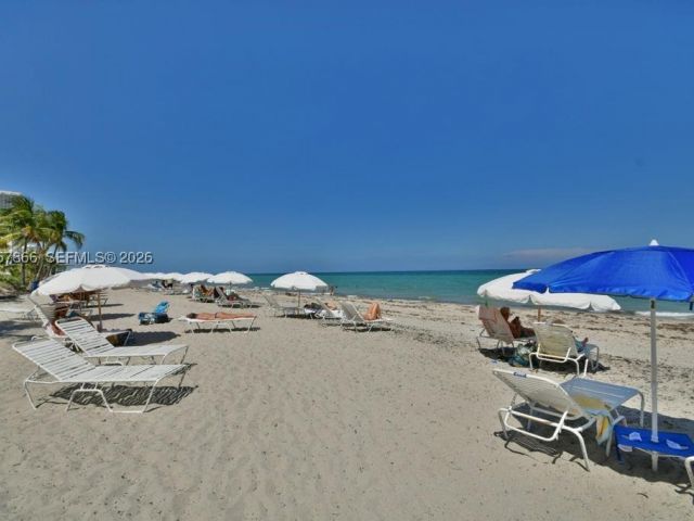 2-bedroom condo for rent in Hallandale Beach - 2080 S Ocean Dr 303 - MondialRealty