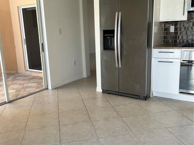 3-bedroom home for rent in Miami - 3810 SW 153rd Pl - MondialRealty