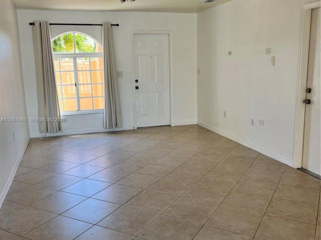 3-bedroom home for rent in Miami - 3810 SW 153rd Pl - MondialRealty