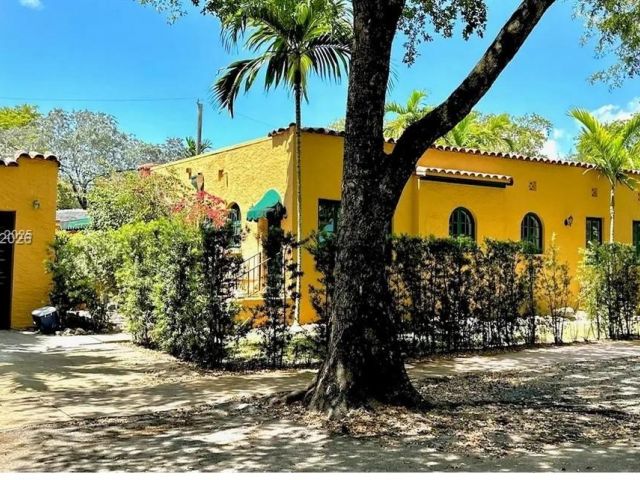 Home for rent at 1103 Genoa St - photo 7471267