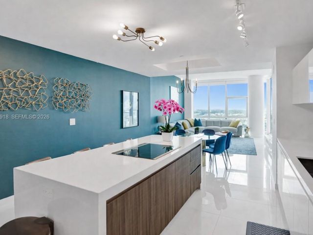 Apartment for rent  Unit #2401 - photo 7333392