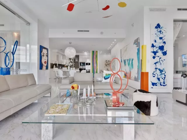 2-bedroom condo for rent in Sunny Isles Beach - 17475 Collins Ave 2502 - MondialRealty