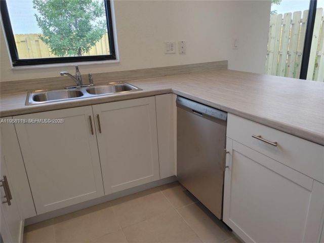 3-bedroom home for rent in Miami - 13313 SW 287th TERRACE - MondialRealty