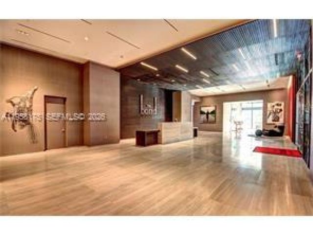 condo for rent in Miami - 1080 Brickell Ave 1405 - MondialRealty