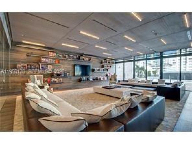 condo for rent in Miami - 1080 Brickell Ave 1405 - MondialRealty