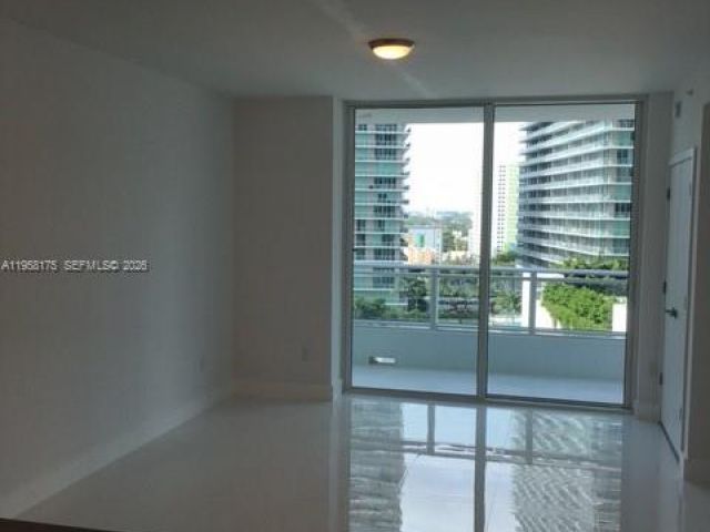 condo for rent in Miami - 1080 Brickell Ave 1405 - MondialRealty