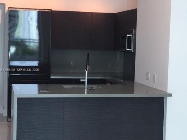 condo for rent in Miami - 1080 Brickell Ave 1405 - MondialRealty
