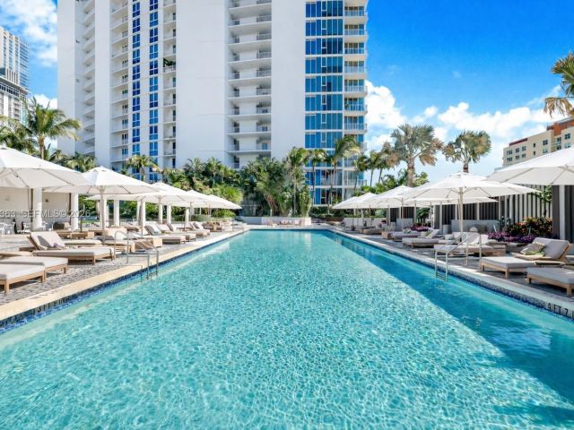 Apartment for sale  Unit #1205 - photo 7352094