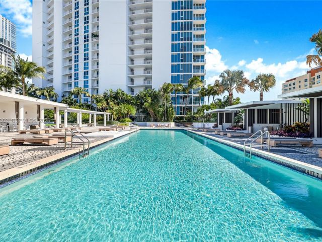 Apartment for sale  Unit #1205 - photo 7352098