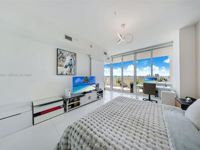 Apartment for sale  Unit #1205 - photo 7352114