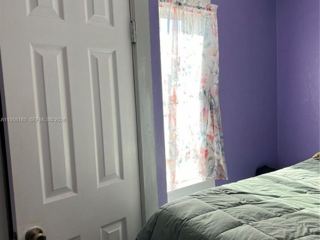 3-bedroom home for sale in Hollywood - 1023 N 25th Ave - MondialRealty