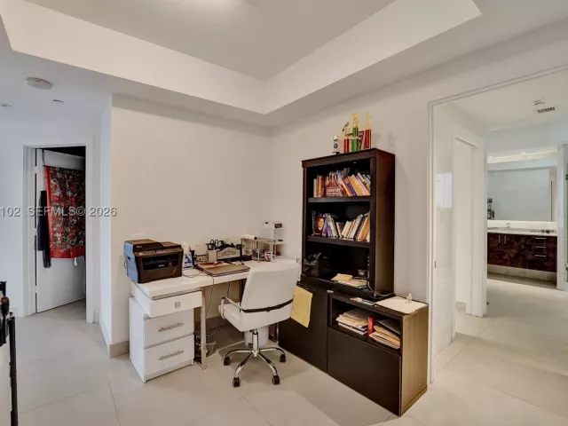 3-bedroom condo for rent in Aventura - 21200 Point Place 403 - MondialRealty