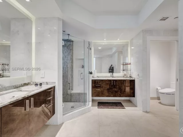 3-bedroom condo for rent in Aventura - 21200 Point Place 403 - MondialRealty