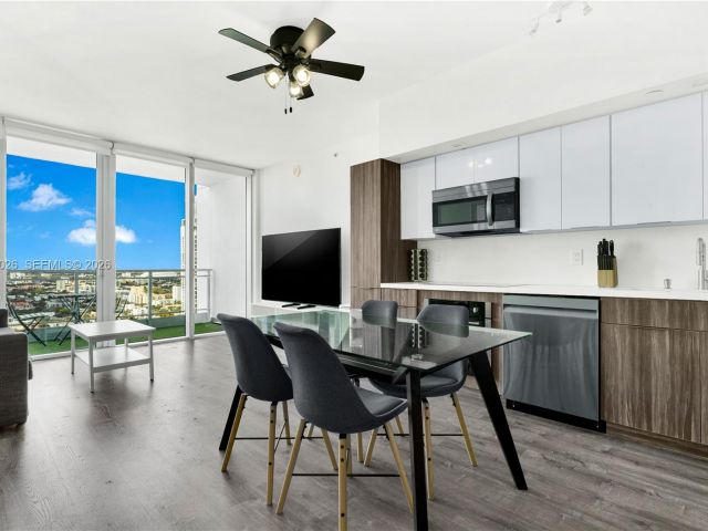 1-bedroom condo for rent in Miami - 92 SW 3rd St 3108 - MondialRealty