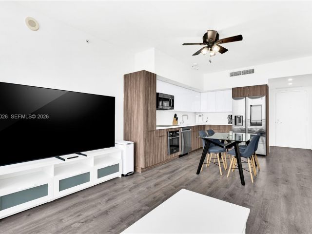 1-bedroom condo for rent in Miami - 92 SW 3rd St 3108 - MondialRealty