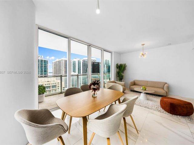 Apartment for sale  Unit #2708 - photo 7337204