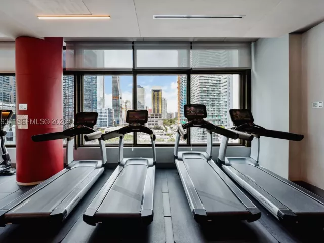 2-bedroom condo for sale in Miami - 1080 Brickell Ave 2708 - MondialRealty