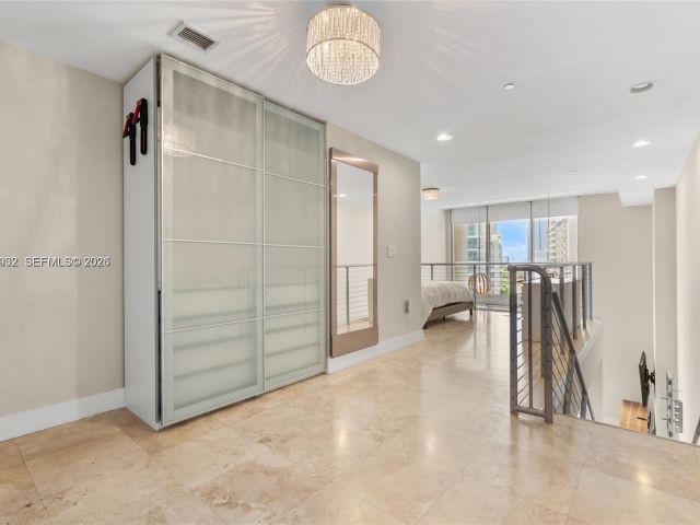 Apartment for rent  Unit #610 - photo 7331200