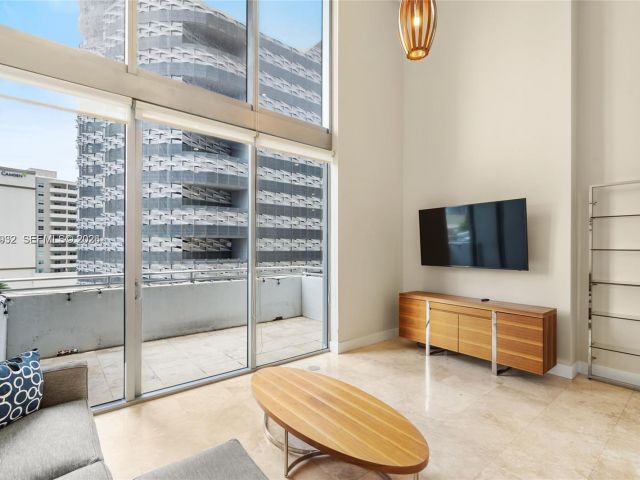 Apartment for rent  Unit #610 - photo 7331205