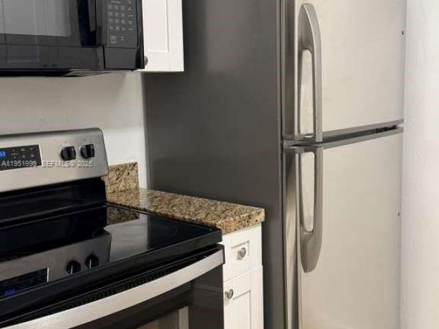 Home for rent at 19377 NW 29th Ave - photo 7439636