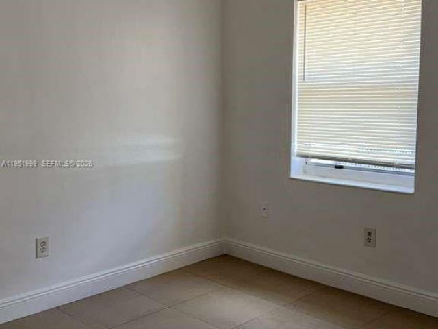 Home for rent at 19377 NW 29th Ave - photo 7439639