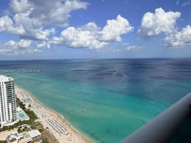 2-bedroom condo for rent in Hallandale Beach - 1830 S Ocean Dr 3810 - MondialRealty