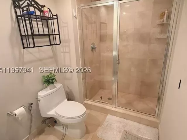 2-bedroom condo for rent in Hallandale Beach - 1830 S Ocean Dr 3810 - MondialRealty