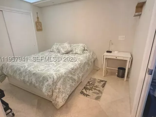 2-bedroom condo for rent in Hallandale Beach - 1830 S Ocean Dr 3810 - MondialRealty