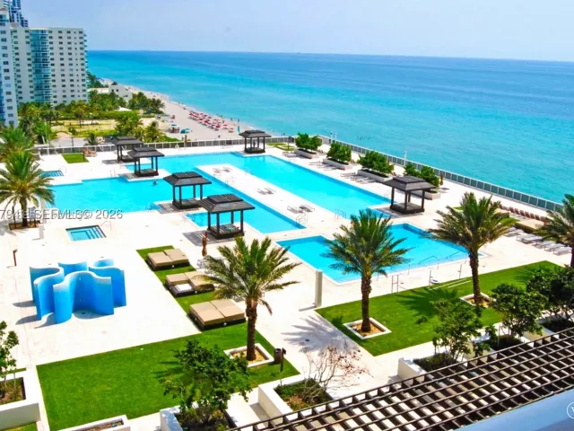 2-bedroom condo for rent in Hallandale Beach - 1830 S Ocean Dr 3810 - MondialRealty