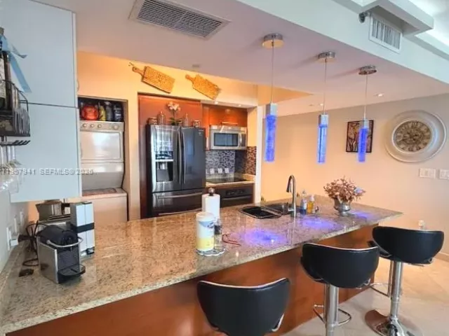 2-bedroom condo for rent in Hallandale Beach - 1830 S Ocean Dr 3810 - MondialRealty