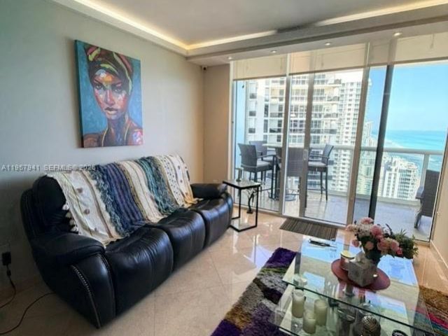 Apartment for rent  Unit #3810 - photo 7334707