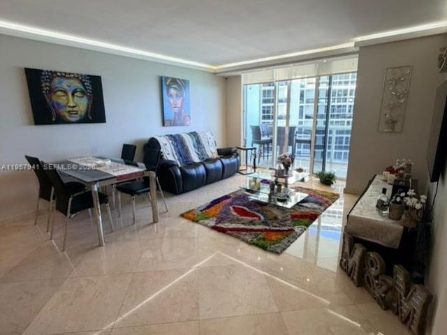 Apartment for rent  Unit #3810 - photo 7334711