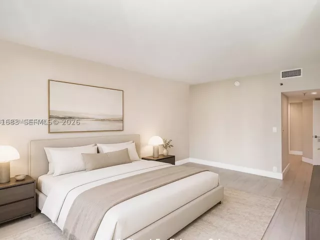 2-bedroom condo for sale in Miami - 520 Brickell Key Dr A1010 - MondialRealty