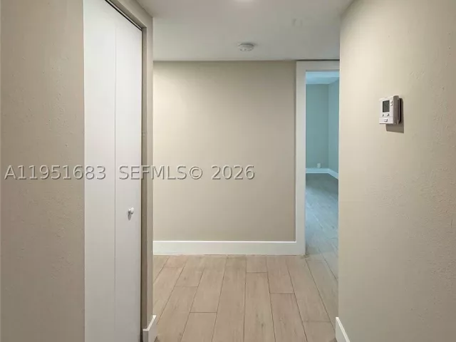 2-bedroom condo for sale in Miami - 520 Brickell Key Dr A1010 - MondialRealty