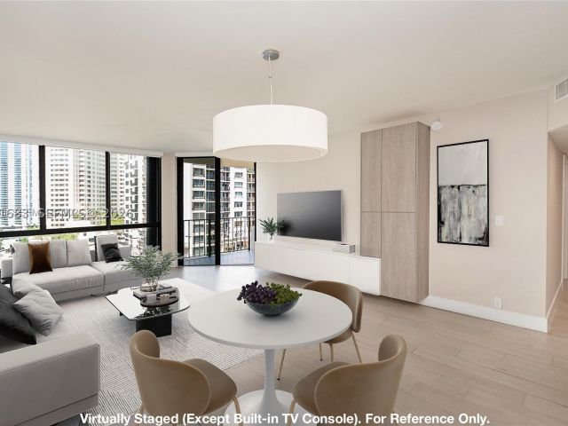 2-bedroom condo for sale in Miami - 520 Brickell Key Dr A1010 - MondialRealty